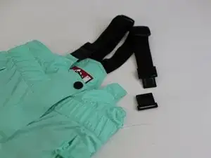 Eine Schnalle reparieren (Skihosenträger)