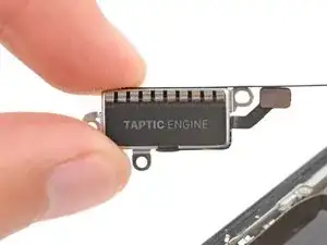 iPhone 15 Pro Taptic Engine entfernen