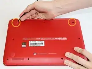 HP Pavillion 11 x360 unteres Gehäuse entfernen