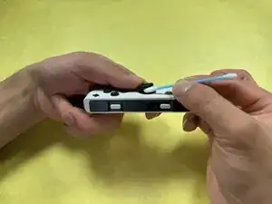 Stick Drift eines Nintendo Switch Joy Cons reparieren