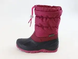 Einen kaputten Kordelzug an einem Winterstiefel reparieren