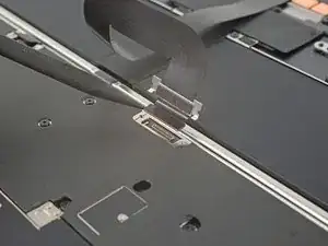 Trackpadkabel abtrennen