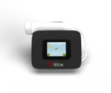 The NIOX VERO® FeNO testing device.